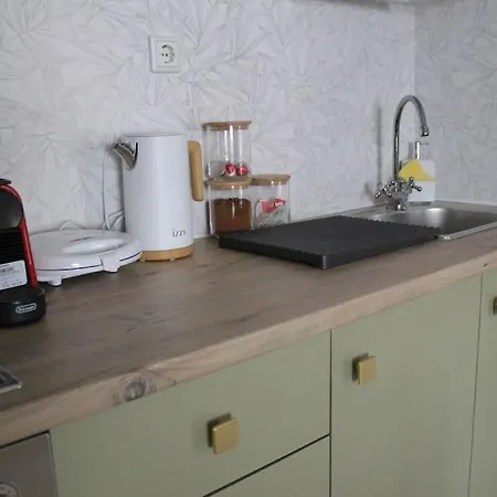 Sweethome Apartment *